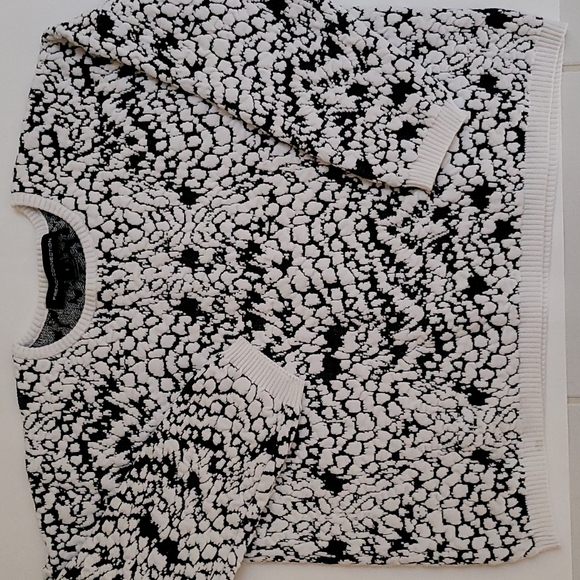 French Connection Black&White Pullover Sweater - Picture 16 of 16